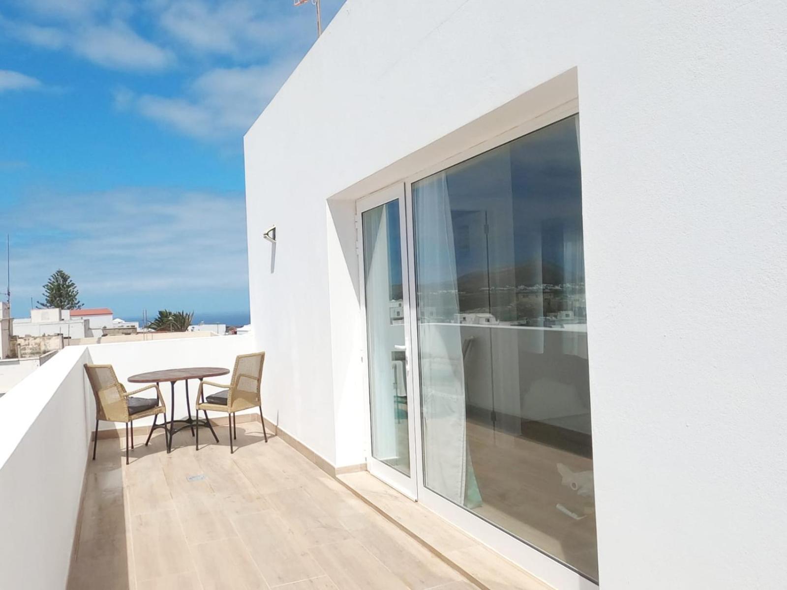 Jardin Del Mar Apartment Tinajo Exterior photo